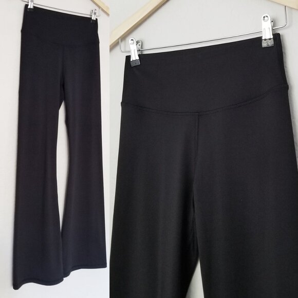 Victoria's Secret PINK Relay Flare Leggings Black Size M Buttery Soft High Waist - Picture 6 of 16